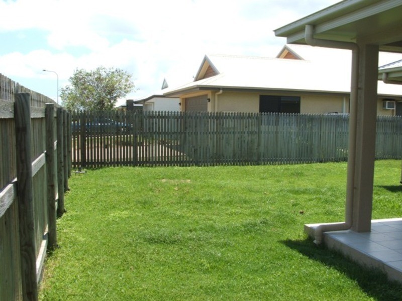 14 Laurie Motti Parade, Kirwan QLD 4817