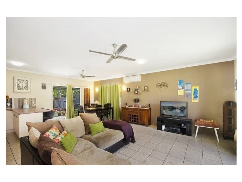 14 Mendi Drive, Bushland Beach QLD 4818