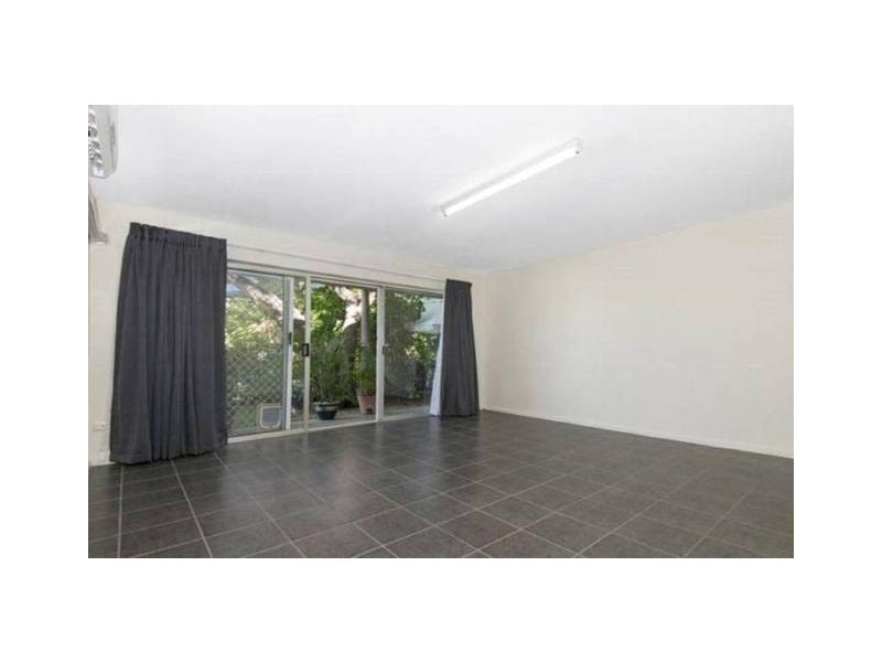 3/18A Carr Street, Hermit Park QLD 4812