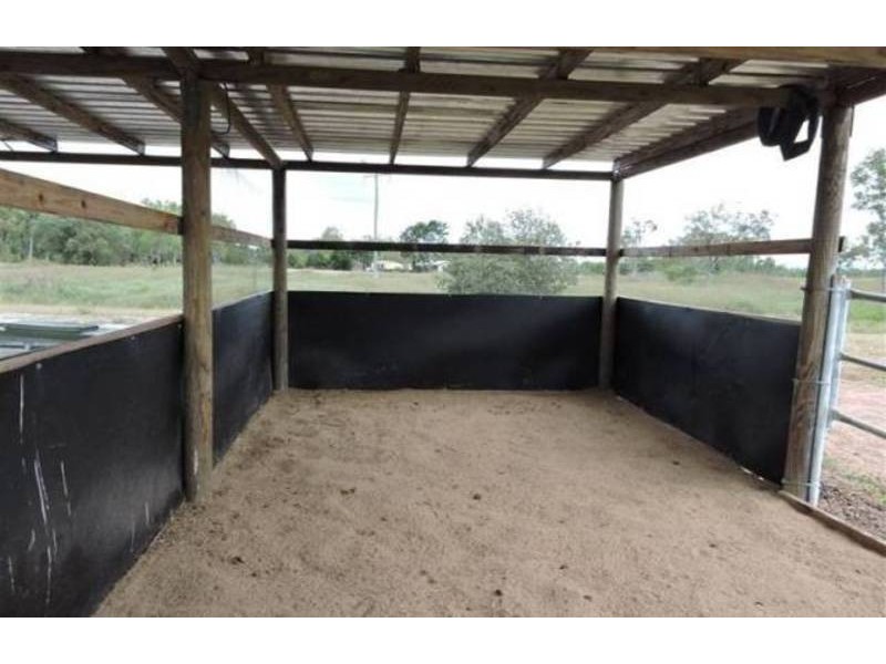 224 Valley Drive, Oak Valley QLD 4811