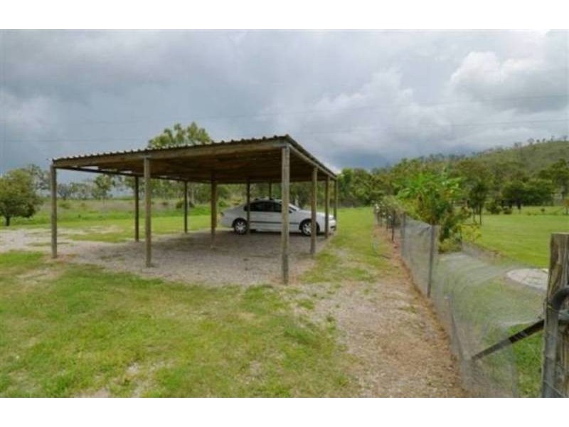 224 Valley Drive, Oak Valley QLD 4811