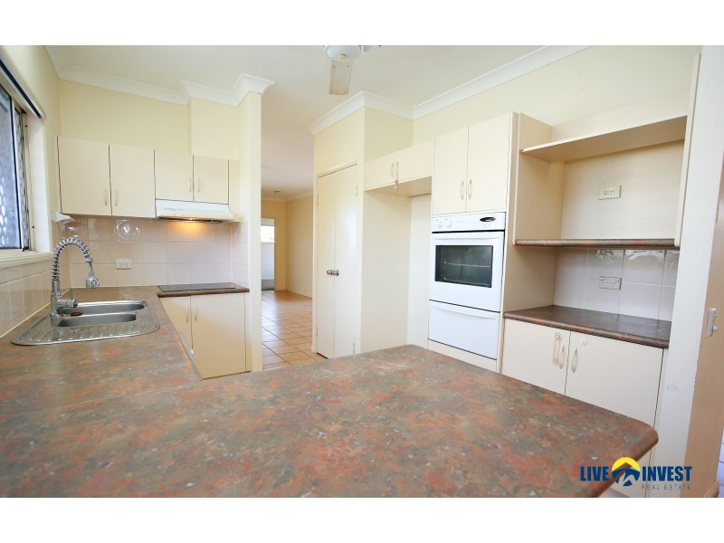 30 Lomond Street, Kirwan QLD 4817