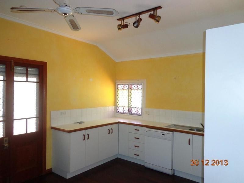 22 Ethel Street, Hyde Park QLD 4812