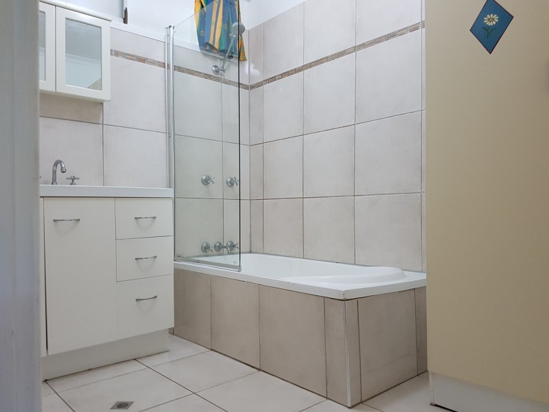 3 Jinna Court, Kelso QLD 4815