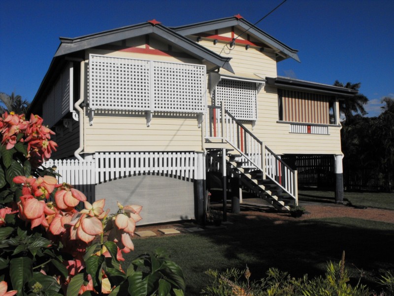 2 Latchford Street, Pimlico QLD 4812