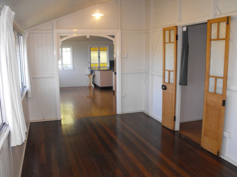 2 Latchford Street, Pimlico QLD 4812