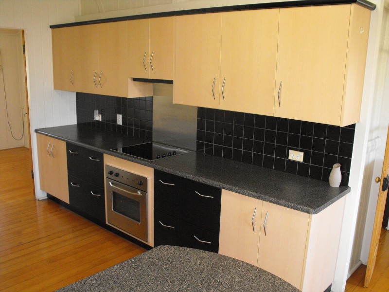 2 Latchford Street, Pimlico QLD 4812