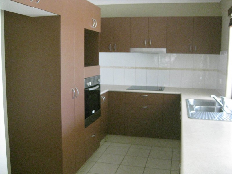 4 Ulysses Drive, Mount Louisa QLD 4814