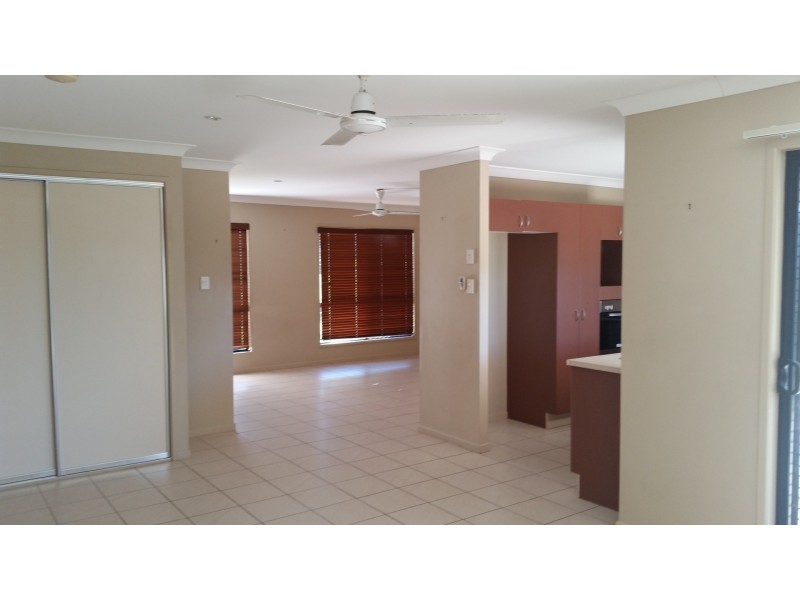 4 Ulysses Drive, Mount Louisa QLD 4814