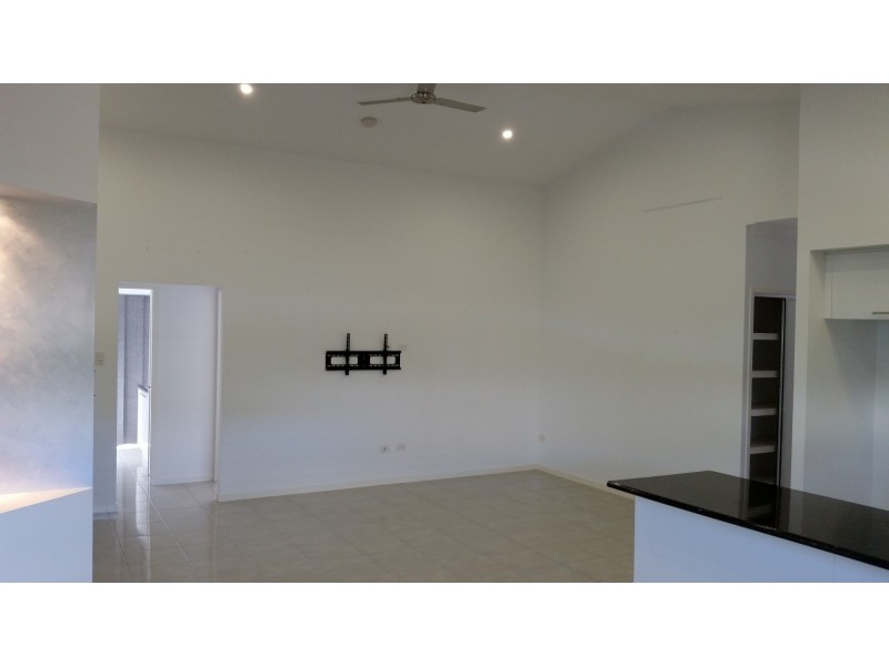 43 Shoalhaven Circuit, Bohle Plains QLD 4817