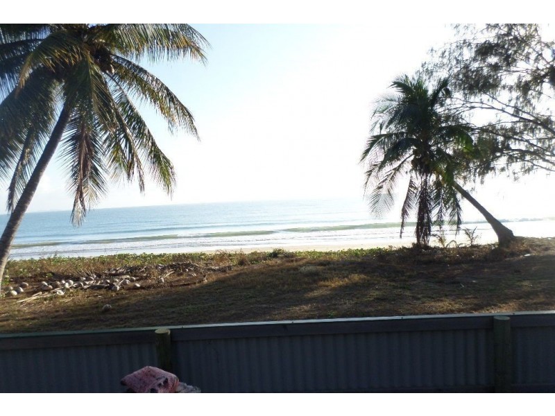 73 Cay Street, Saunders Beach QLD 4818