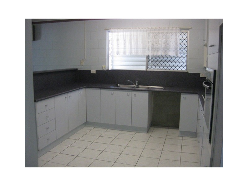 19 Northwest Crescent, Cranbrook QLD 4814