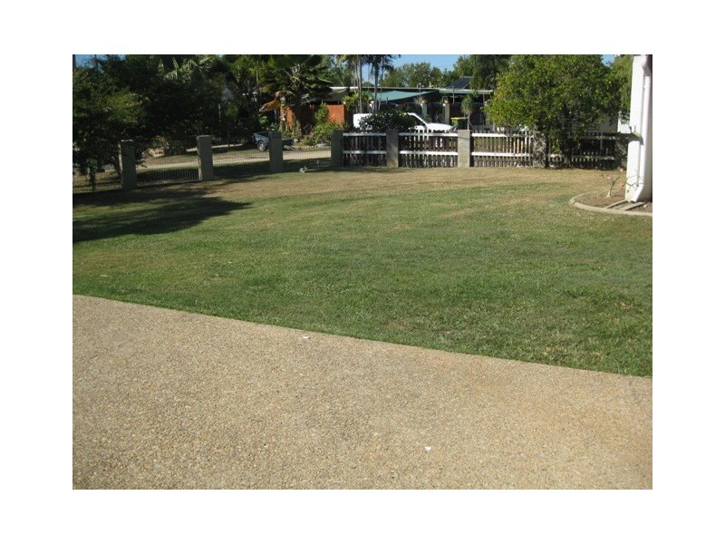 19 Northwest Crescent, Cranbrook QLD 4814