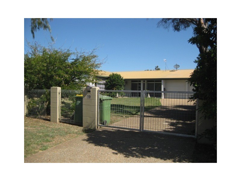 19 Northwest Crescent, Cranbrook QLD 4814