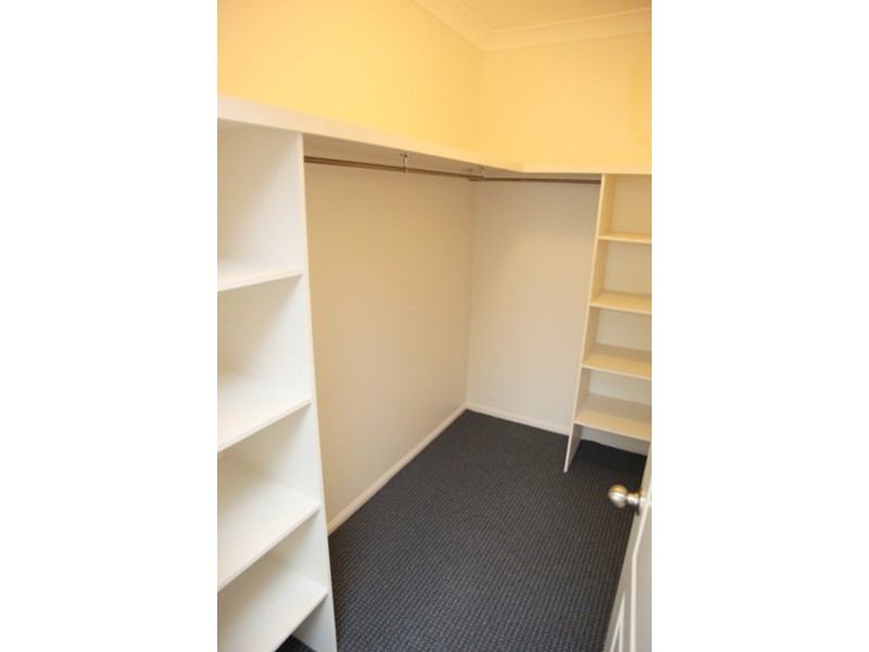 17 Bluewren Drive, Kelso QLD 4815