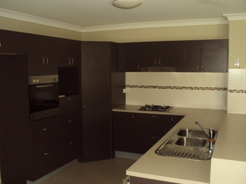 18 Chesterton Court, Kirwan QLD 4817