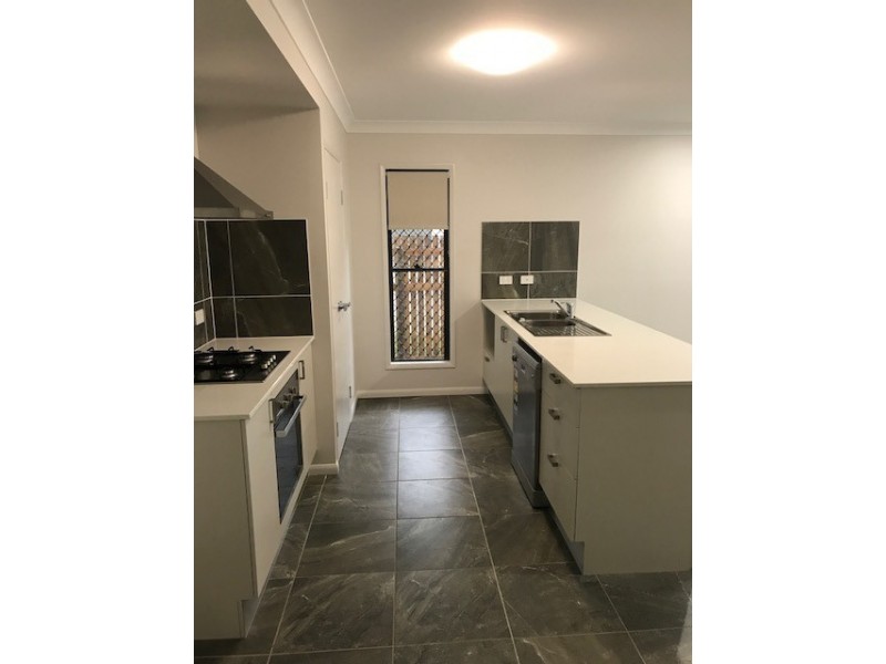 4 Delaware Green,, Mount Louisa QLD 4814