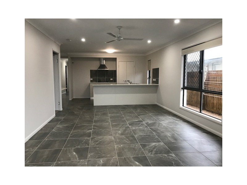 4 Delaware Green,, Mount Louisa QLD 4814