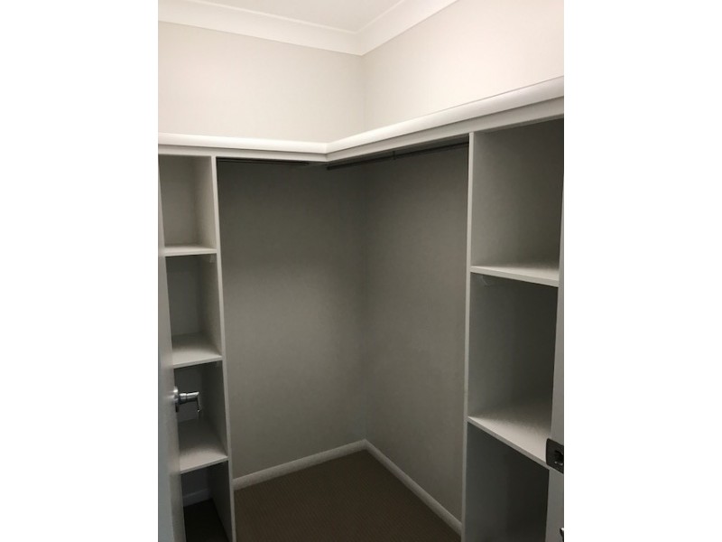 4 Delaware Green,, Mount Louisa QLD 4814