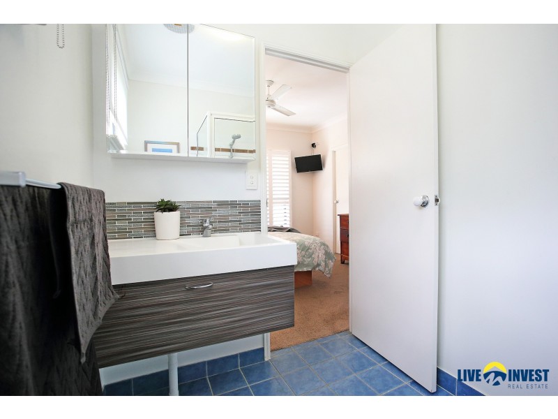 13 Crestbrook Drive, Mount Louisa QLD 4814