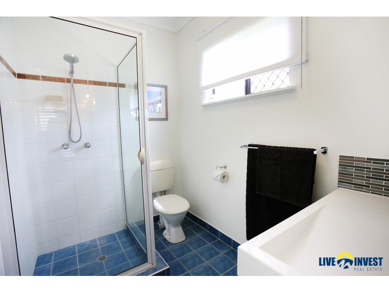 13 Crestbrook Drive, Mount Louisa QLD 4814