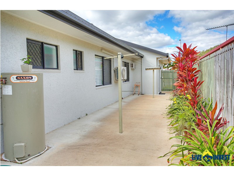 13 Crestbrook Drive, Mount Louisa QLD 4814