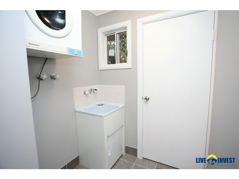 2/27 Greenslade Street, West End QLD 4810