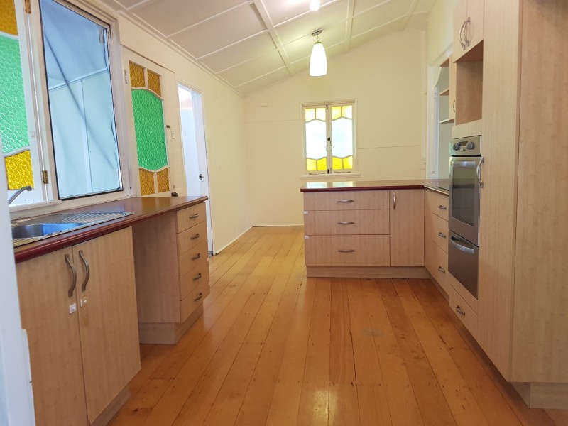 33 Norris Street, Hermit Park QLD 4812