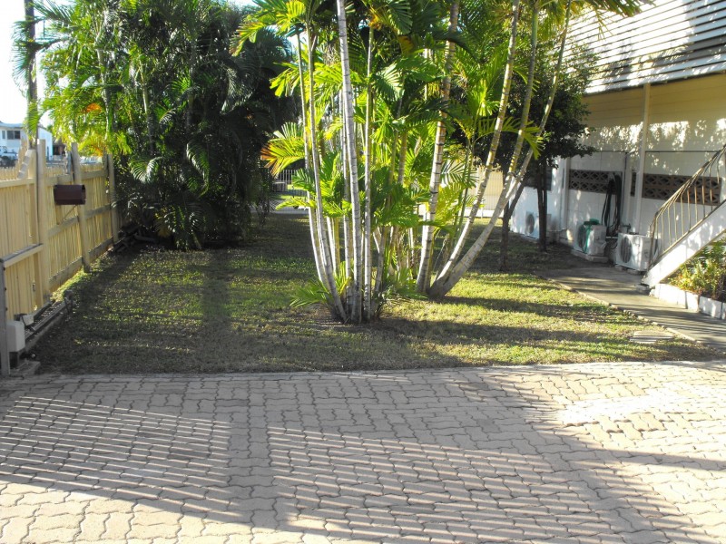 12 Mooney Street, Currajong QLD 4812