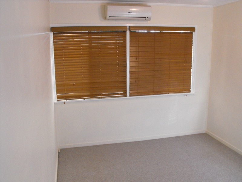 12 Mooney Street, Currajong QLD 4812