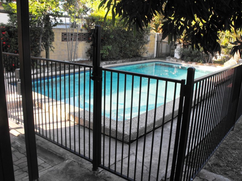 12 Mooney Street, Currajong QLD 4812