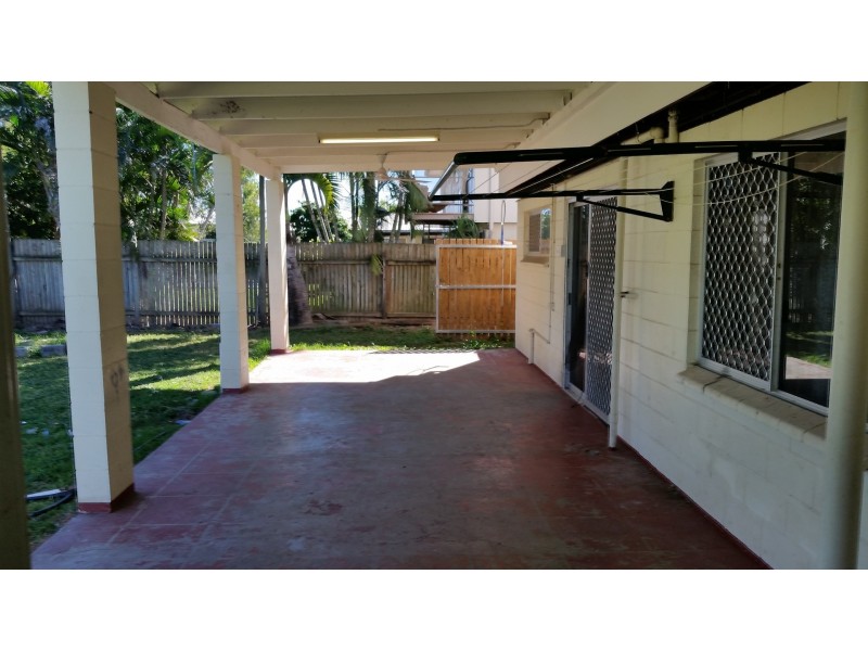 15 Mallee Street, Condon QLD 4815