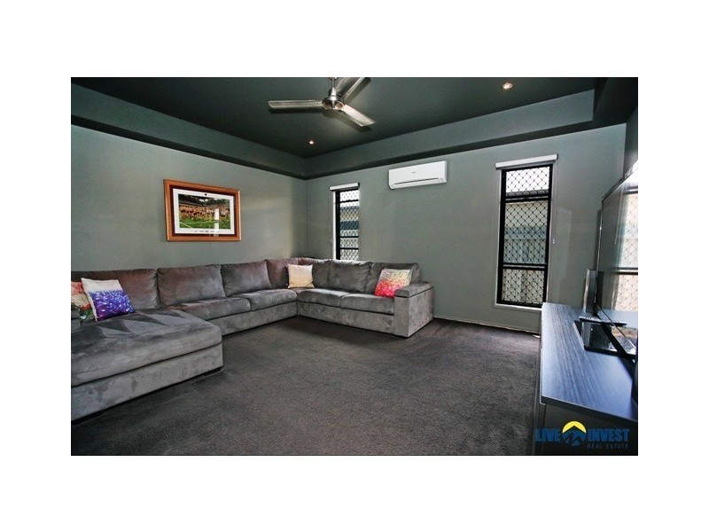 11 Beach Oak Drive, Mount Low QLD 4818