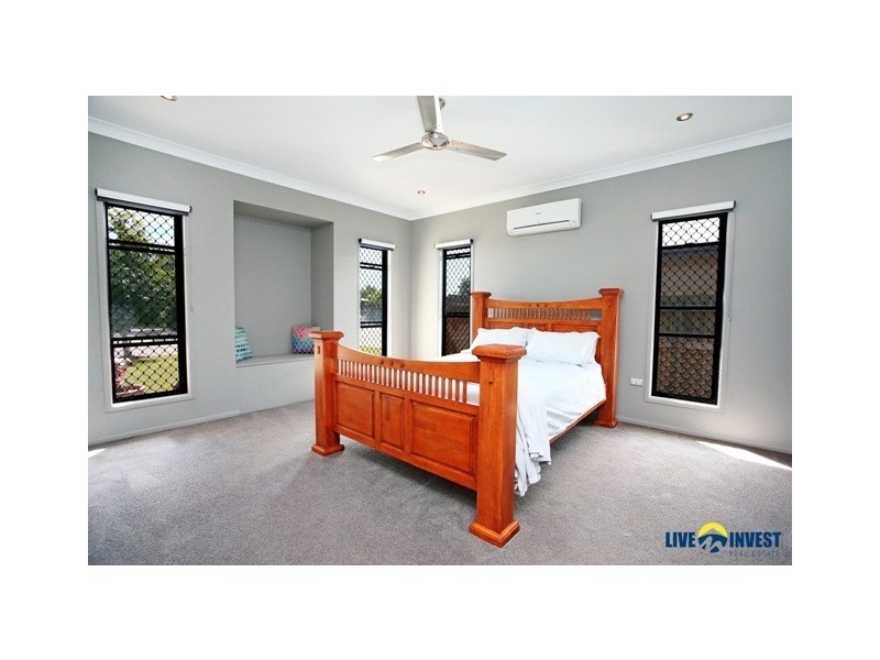 11 Beach Oak Drive, Mount Low QLD 4818