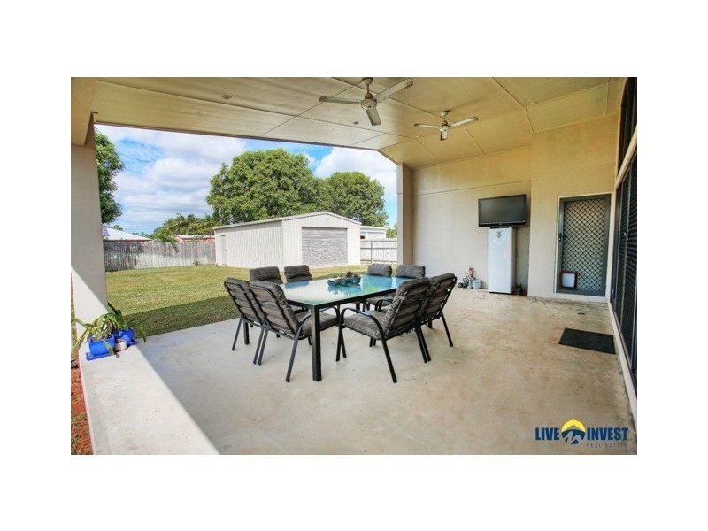 11 Beach Oak Drive, Mount Low QLD 4818