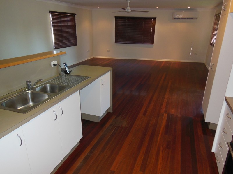 31 Sheffield Street, Gulliver QLD 4812