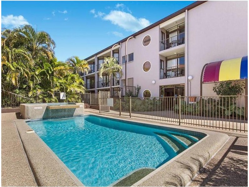 2/63 The Strand, North Ward QLD 4810