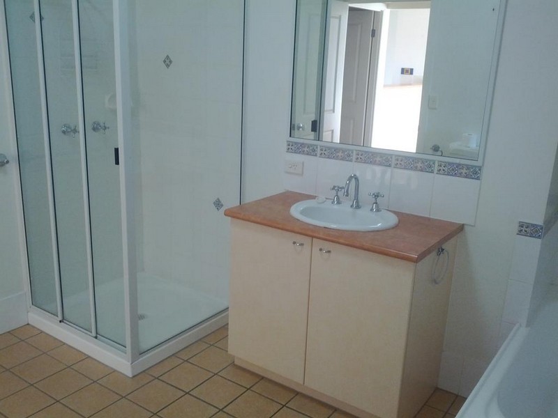 18/24 Martinez Ave, West End QLD 4810