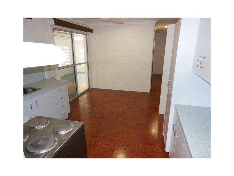 20 Adelong Drive, Cranbrook QLD 4814