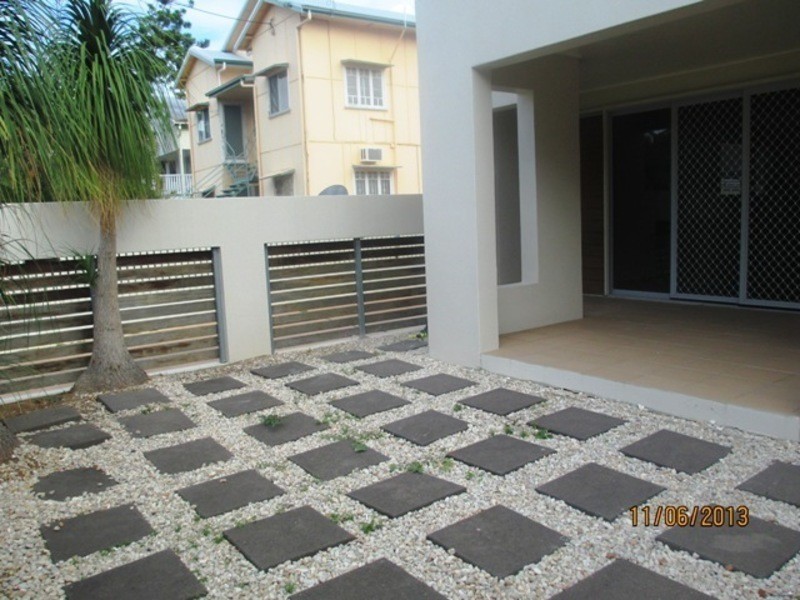 1/78 Eyre Street, North Ward QLD 4810