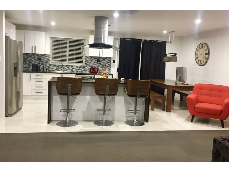 86 Banfield Drive, Mount Louisa QLD 4814