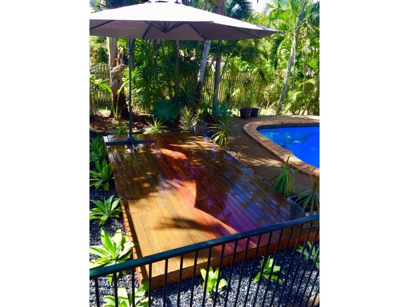 86 Banfield Drive, Mount Louisa QLD 4814