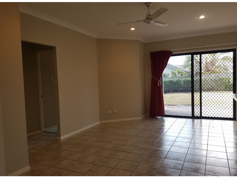 16 Columbia Way, Douglas QLD 4814