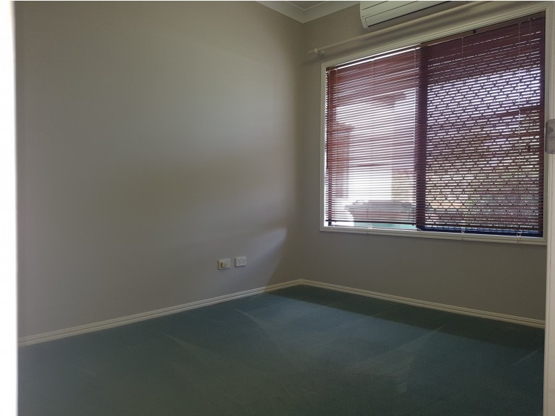 16 Columbia Way, Douglas QLD 4814