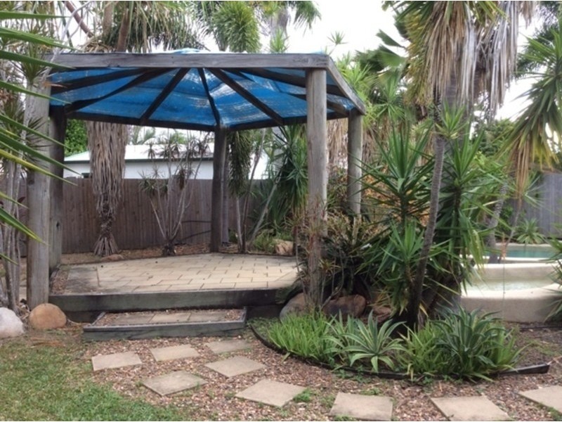 18 Emerald Street, Kirwan QLD 4817