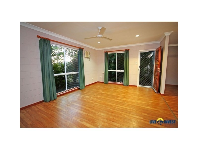 32 Leila Avenue, Rasmussen QLD 4815