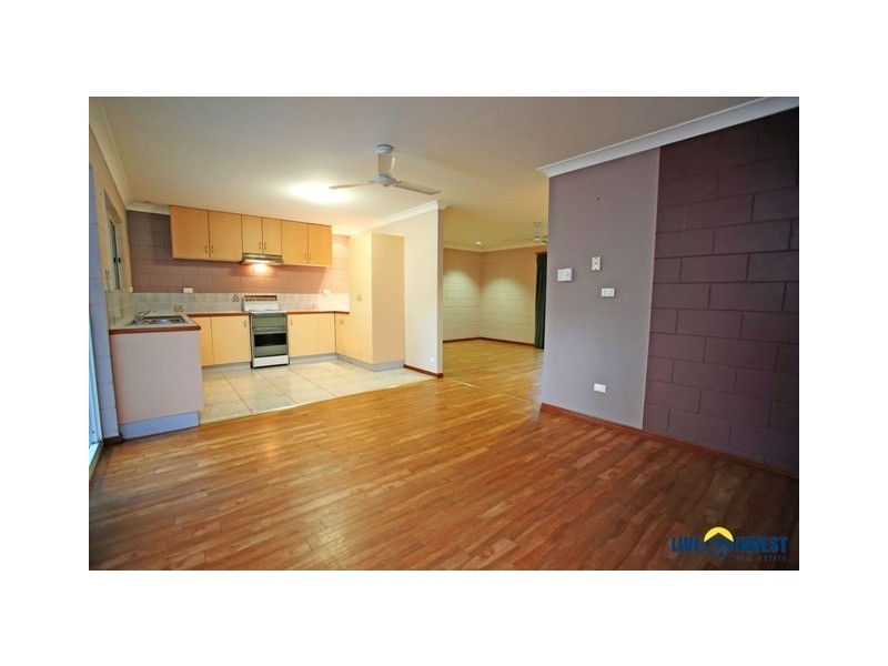 32 Leila Avenue, Rasmussen QLD 4815