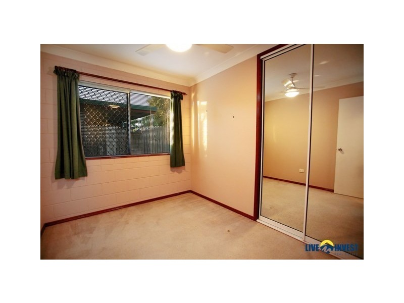 32 Leila Avenue, Rasmussen QLD 4815