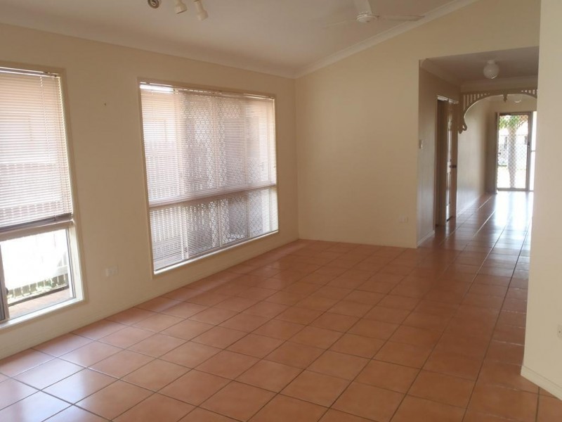 49 Southern Cross Circuit, Douglas QLD 4814