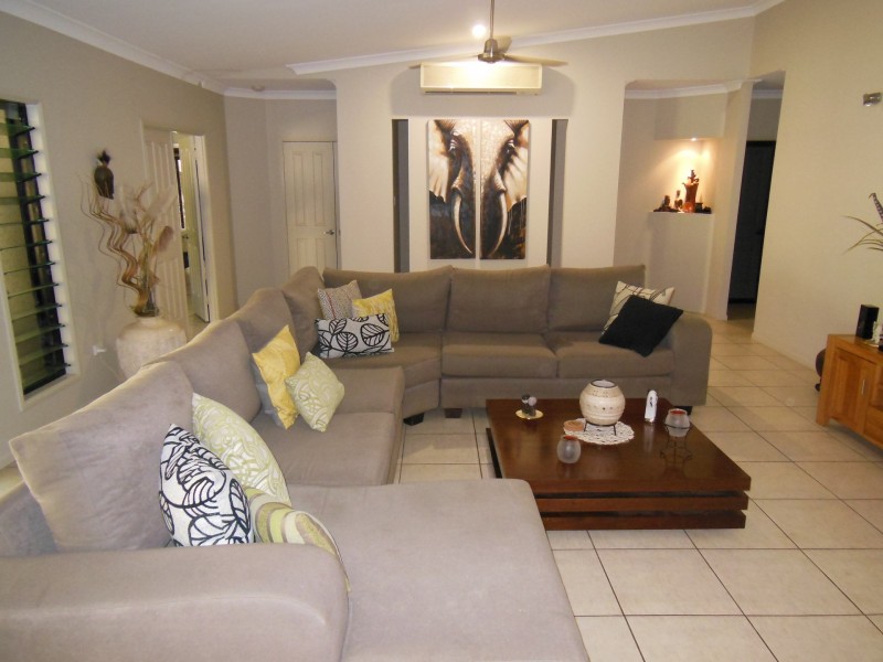 70 St Albans Road, Mount Louisa QLD 4814